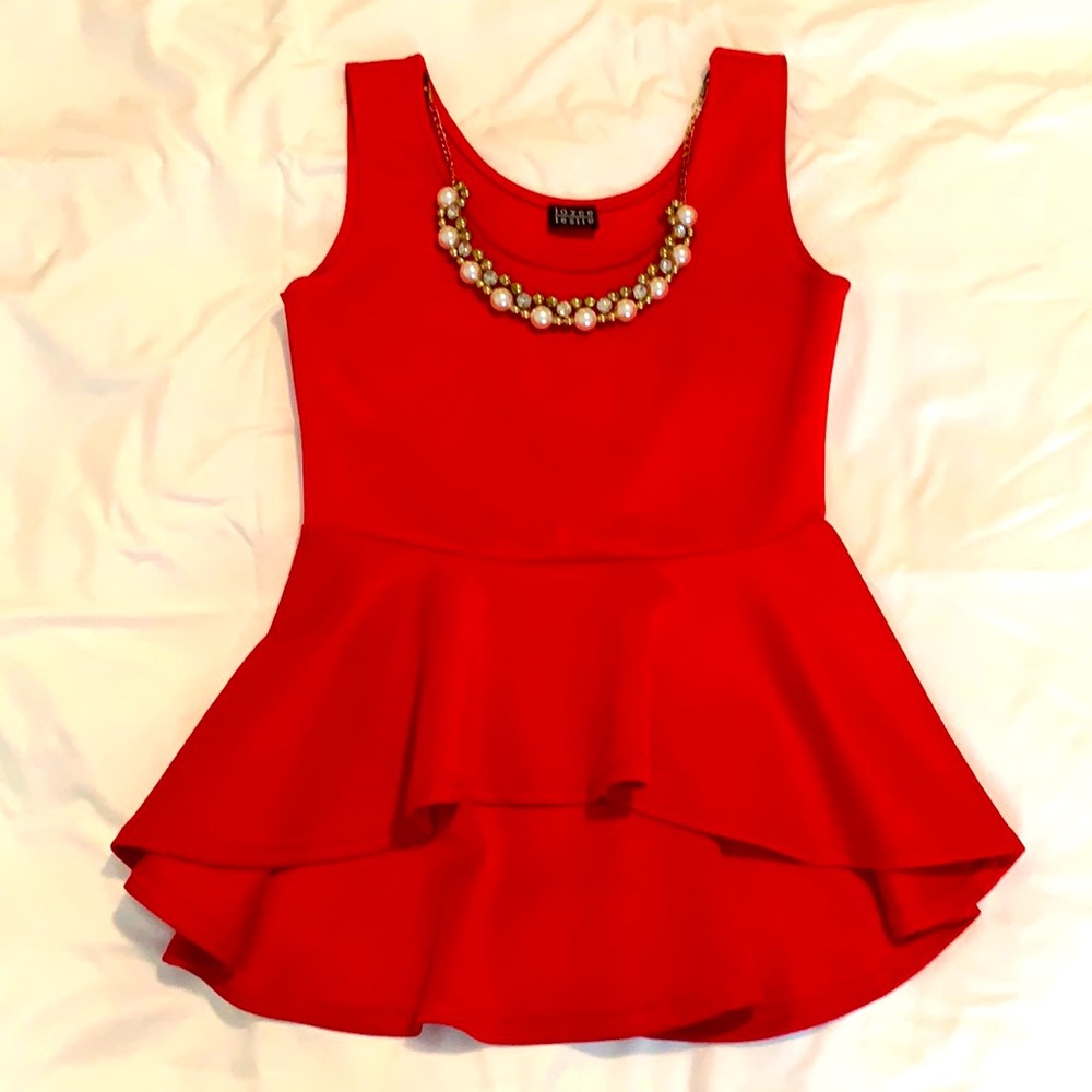 Red high low tank with detachable necklace